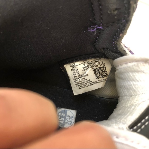 Nike Air Jordan 1 Retro High OG “Court Purple” Sneakers - Picture 13 of 15